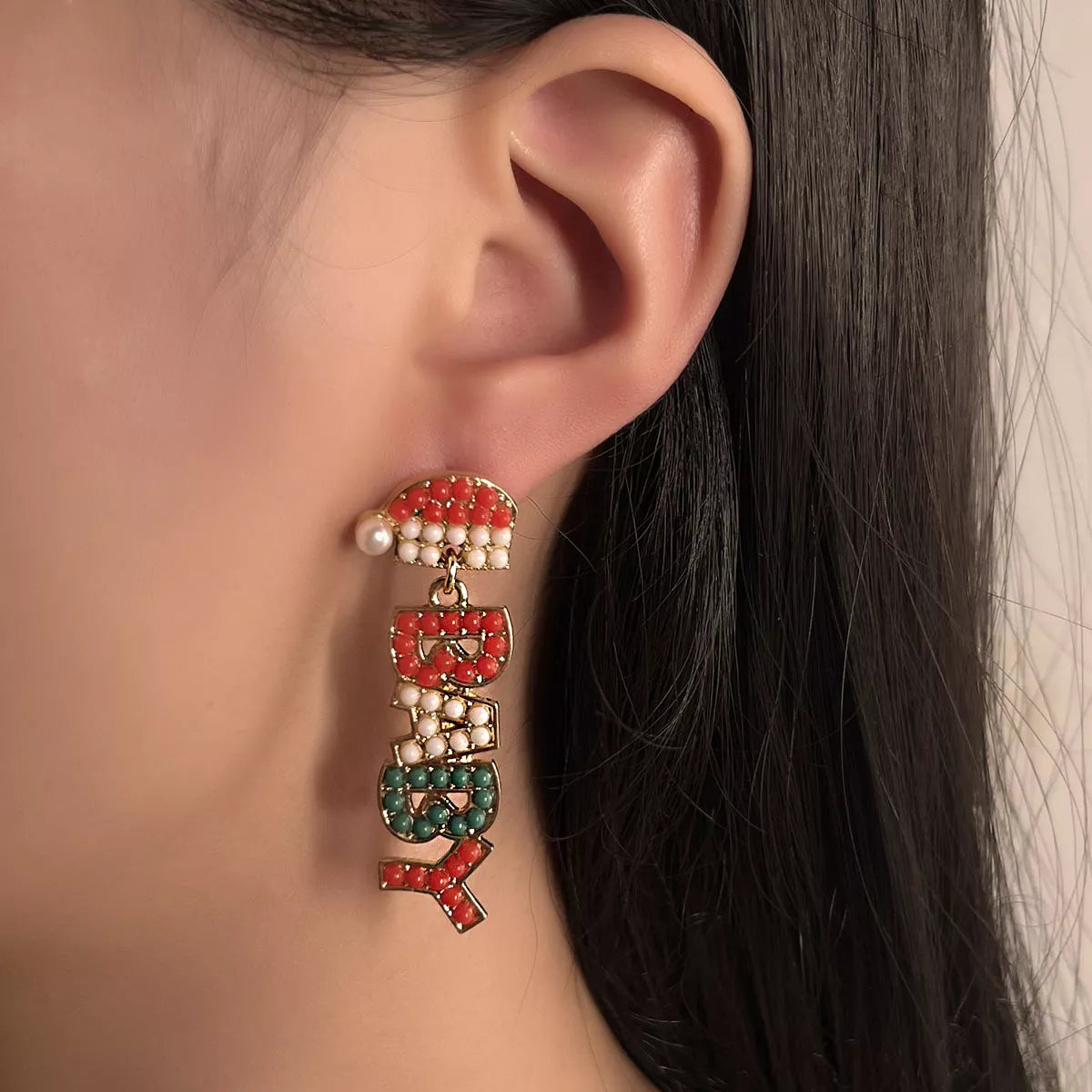 Boucles d'oreilles perlées — Rouge profond